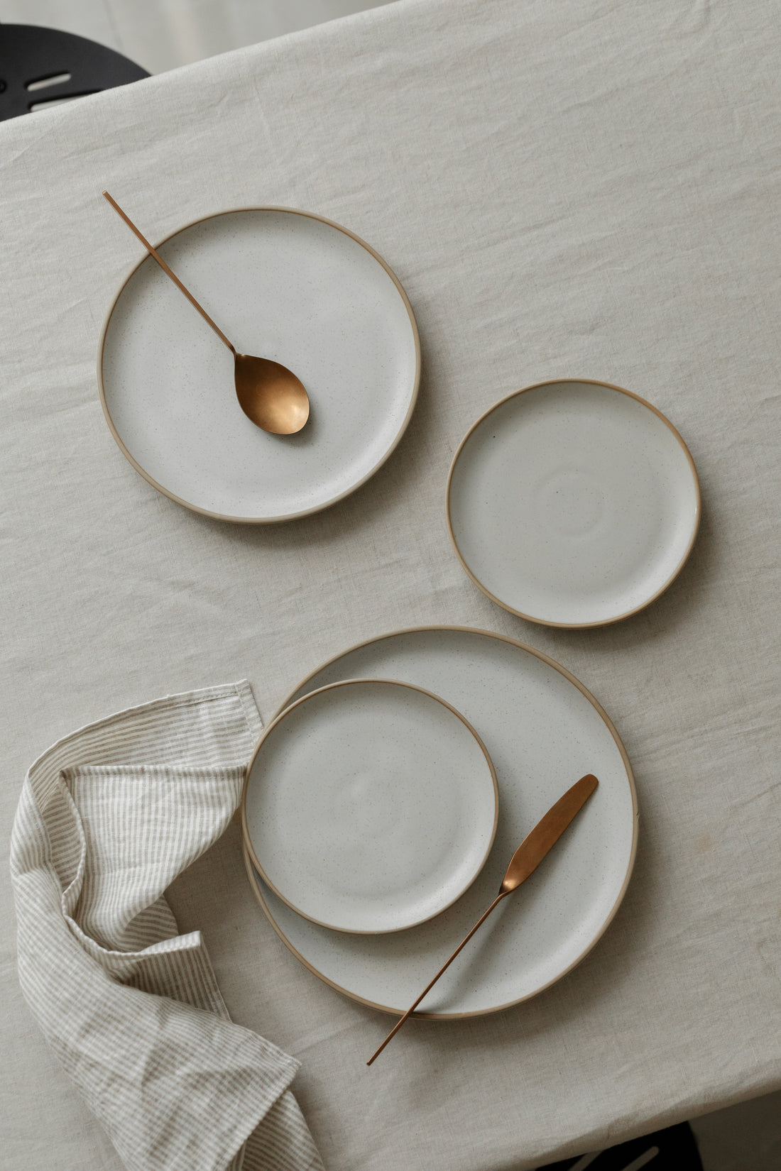 The Flat Lip Bread Plate