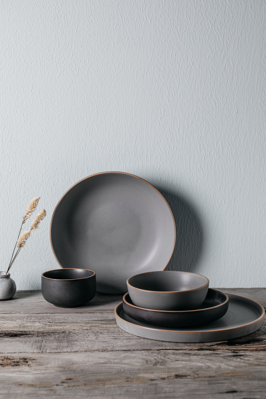 The Shallow Serving Bowl - Lineage Ceramics