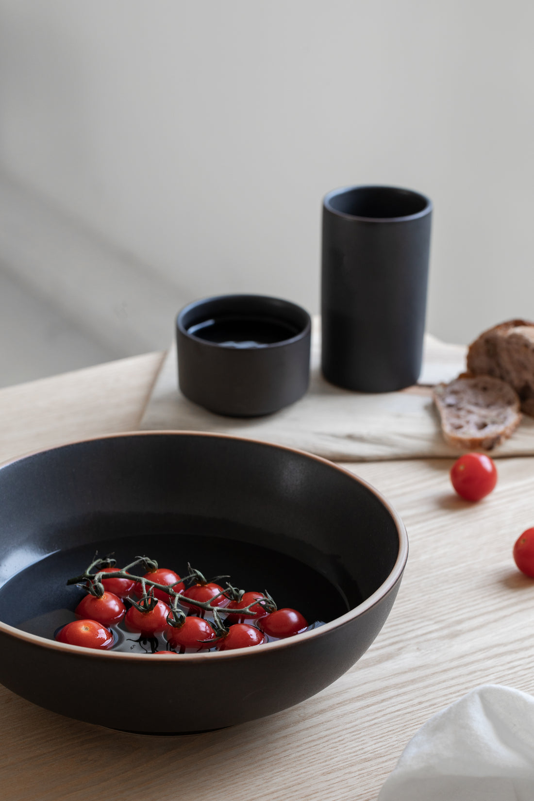 The Large Serving Bowl - Lineage Ceramics