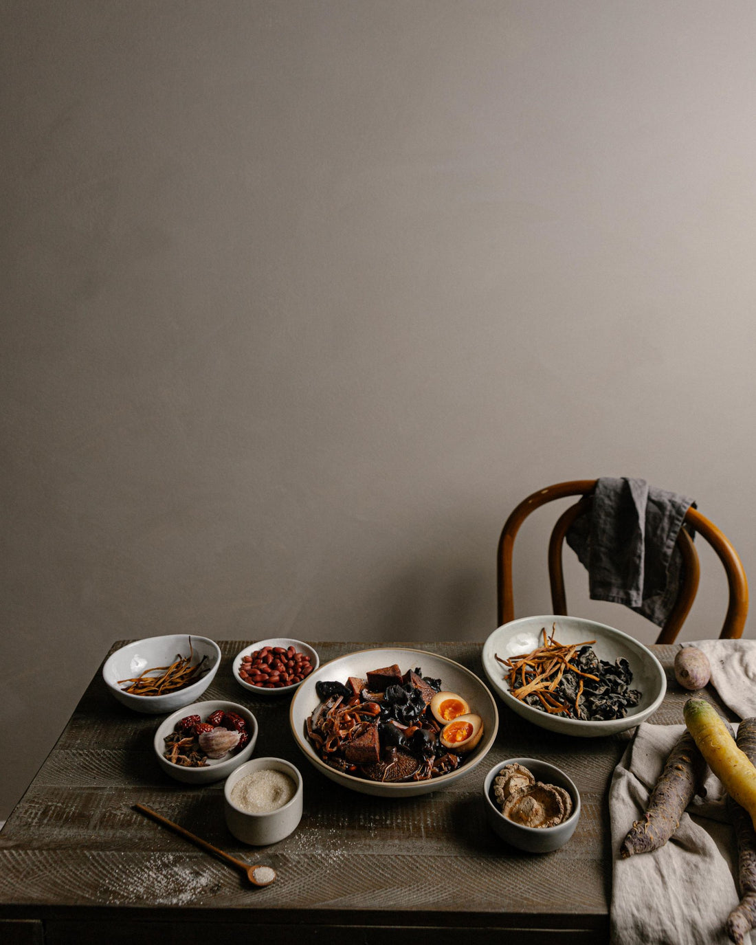 The Shallow Serving Bowl - Lineage Ceramics